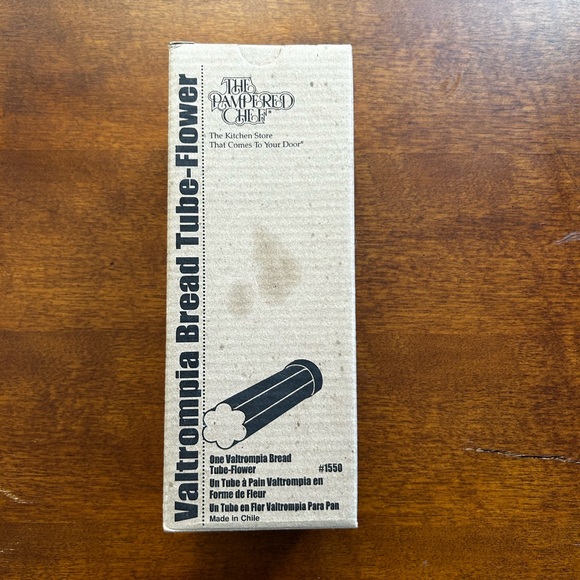 The Pampered Chef Valtrompia
Bread Tube- Flower #1550 - Picture 4 of 4